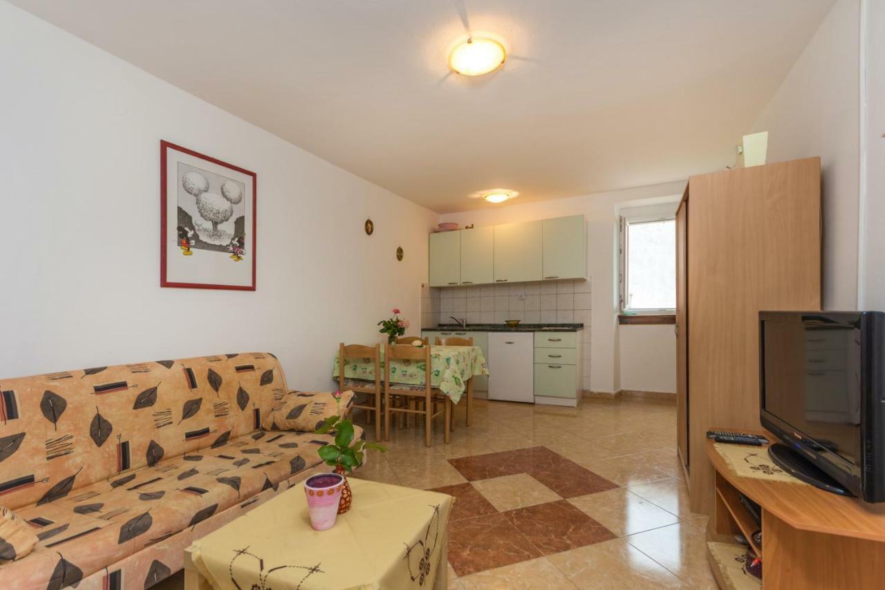 Apartament Karmen 1 Funtana Zewnętrze zdjęcie